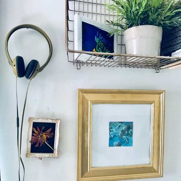 Bio - Picture 7 of 10